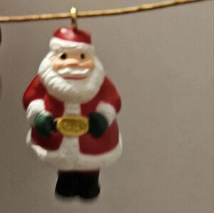 Hallmark Keepsake Miniature "Holly-Jolly Jig"  1998